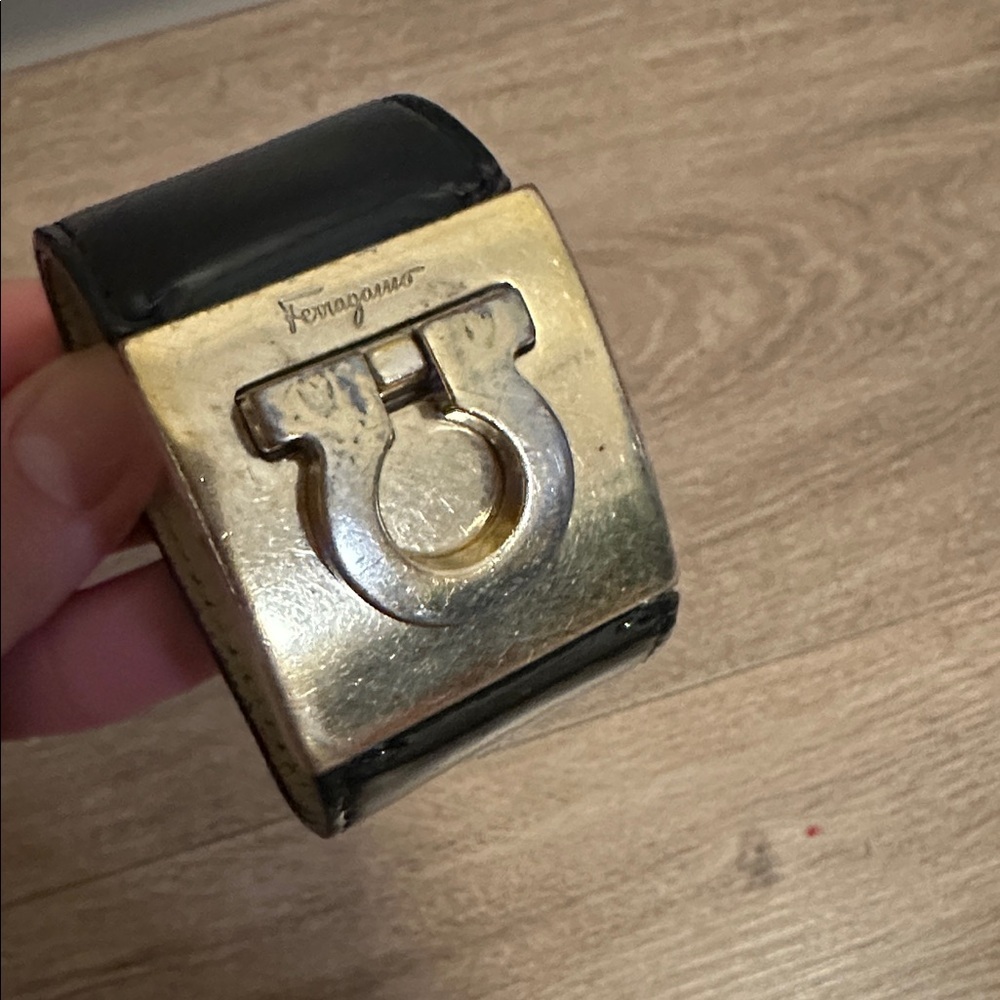 Salvatore Ferragamo Vintage Black and Gold Cuff Bracelet - Picture 6 of 9